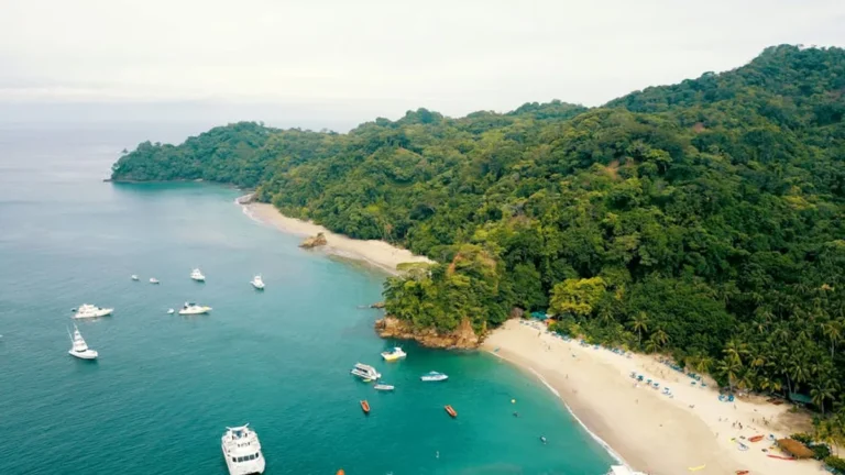 Best Beaches in Costa Rica for Relaxing Holidays