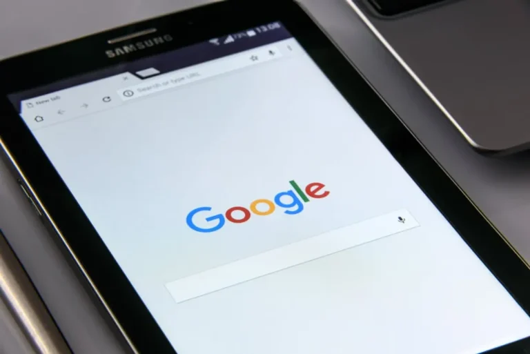 freefast.co.uk search intent breakdown for travelers