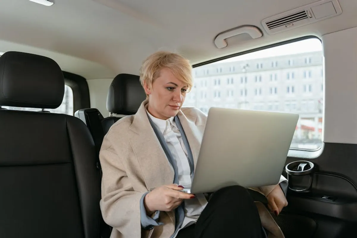How to Create a Travel Budget Before Booking Flights